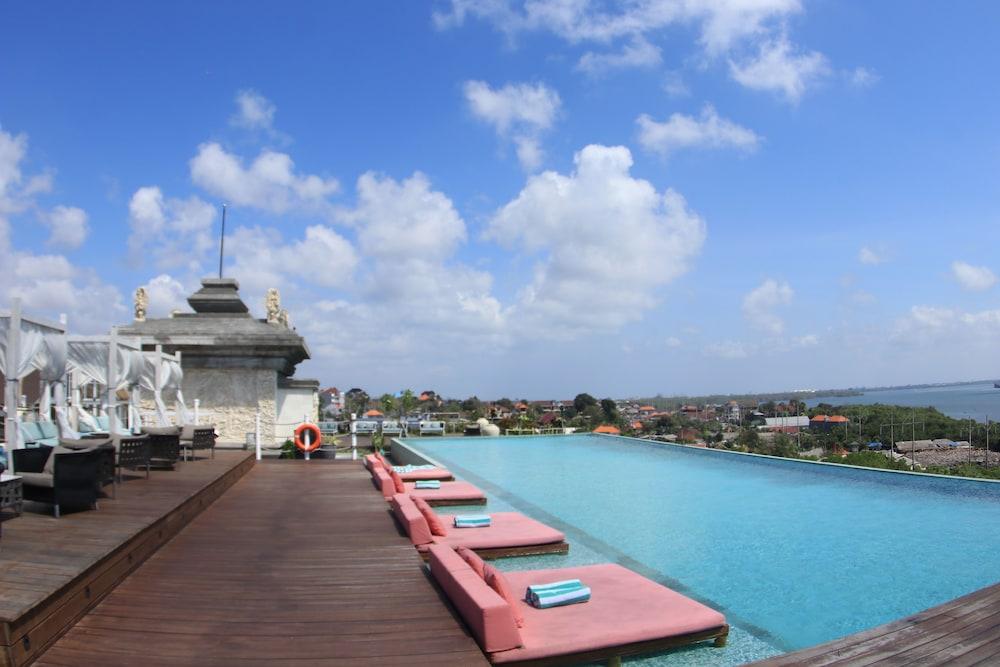 נוסא דואה The Crystal Luxury Bay Resort Nusa Dua מראה חיצוני תמונה