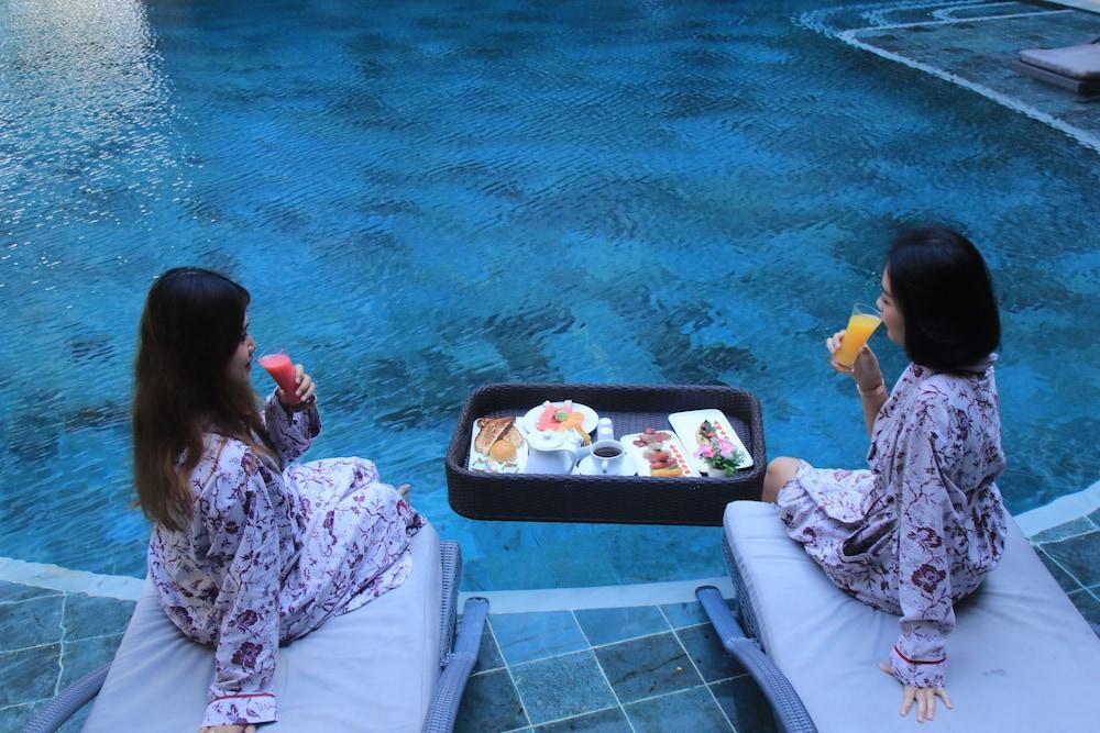 נוסא דואה The Crystal Luxury Bay Resort Nusa Dua מראה חיצוני תמונה