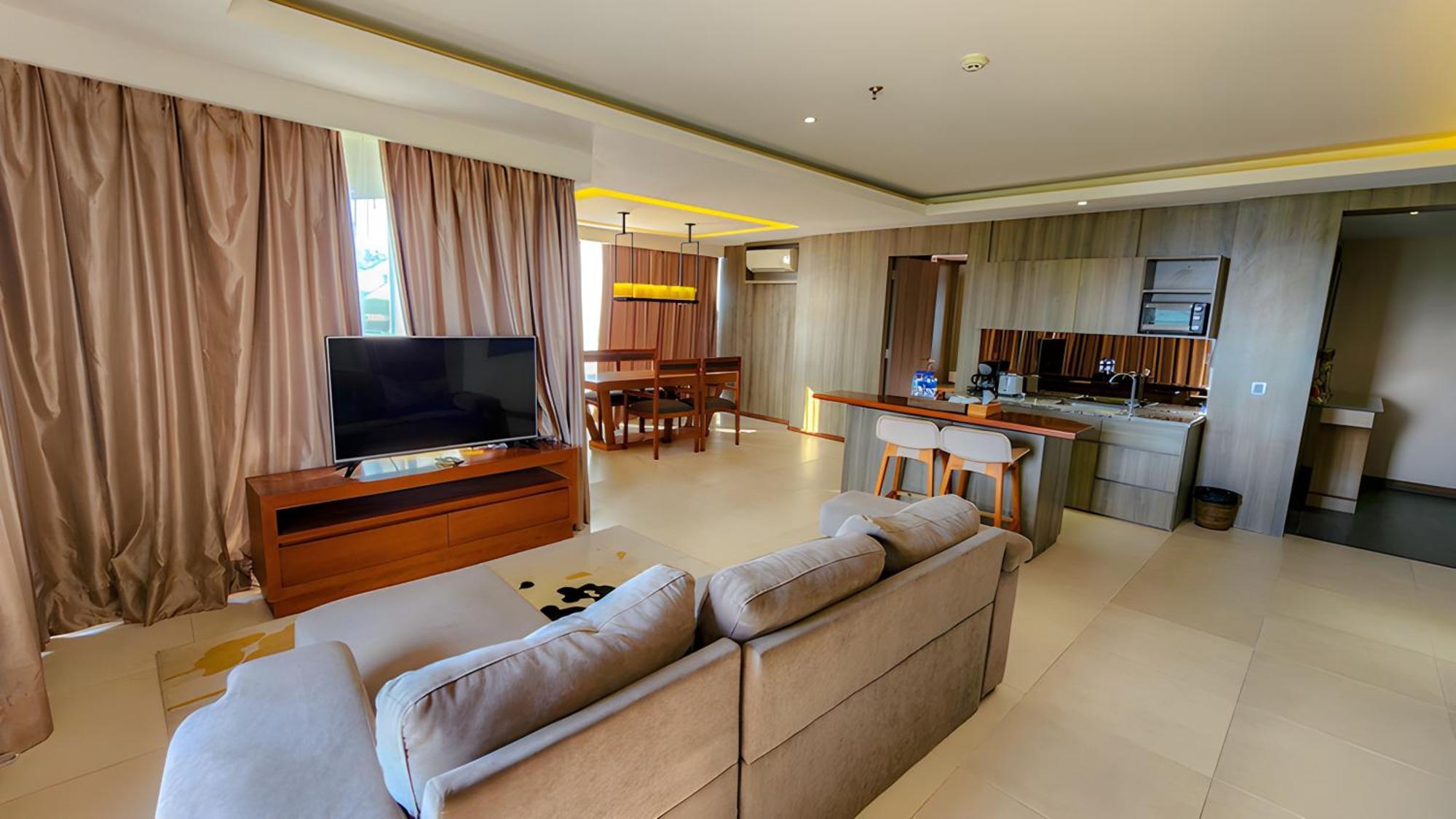 The Crystal Luxury Bay Resort Nusa Dua מראה חיצוני תמונה