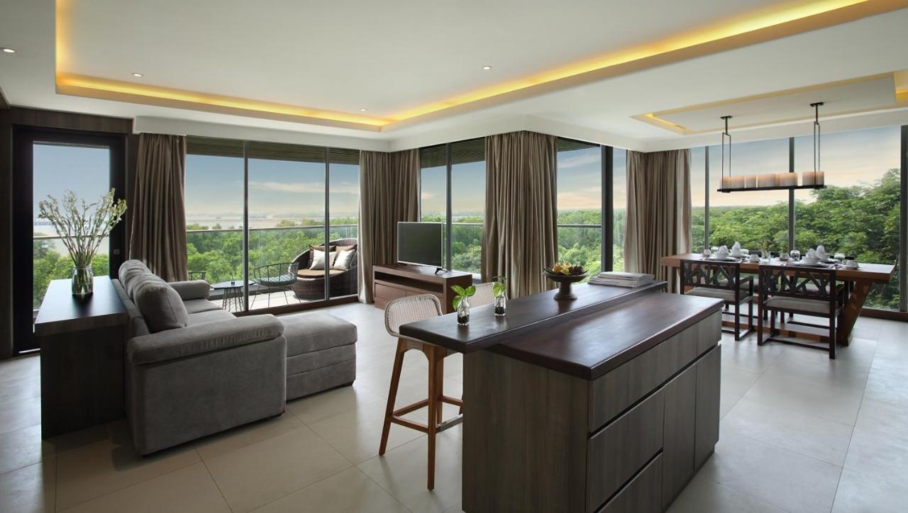 נוסא דואה The Crystal Luxury Bay Resort Nusa Dua מראה חיצוני תמונה